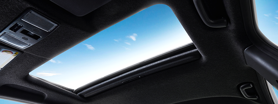 Changan Alsvin panoramic sunroof providing natural light and open-air feeling